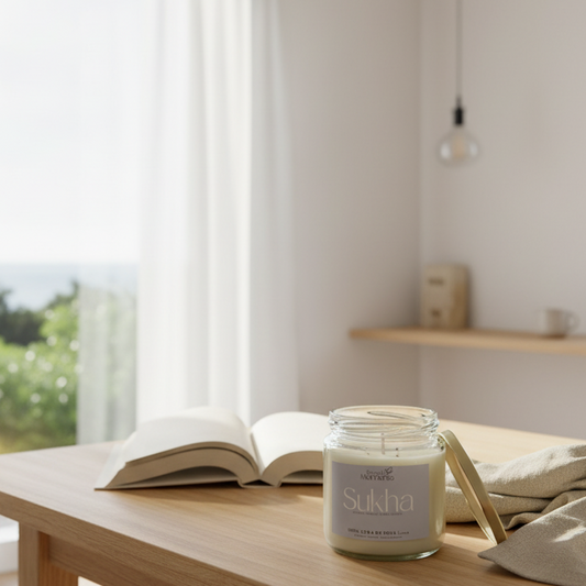 Vela aromática SUKHA | Bambú, Flor de cerezo, Orquídea, Notas marinas